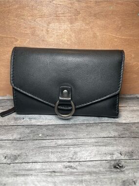 Kane MM Black Leather Ring-Accent Wallet